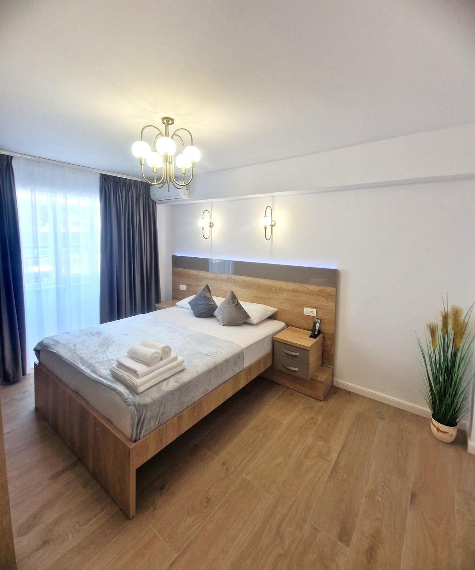 Ultracentral Luxury Apartament Curtea de Argeş Buitenkant foto
