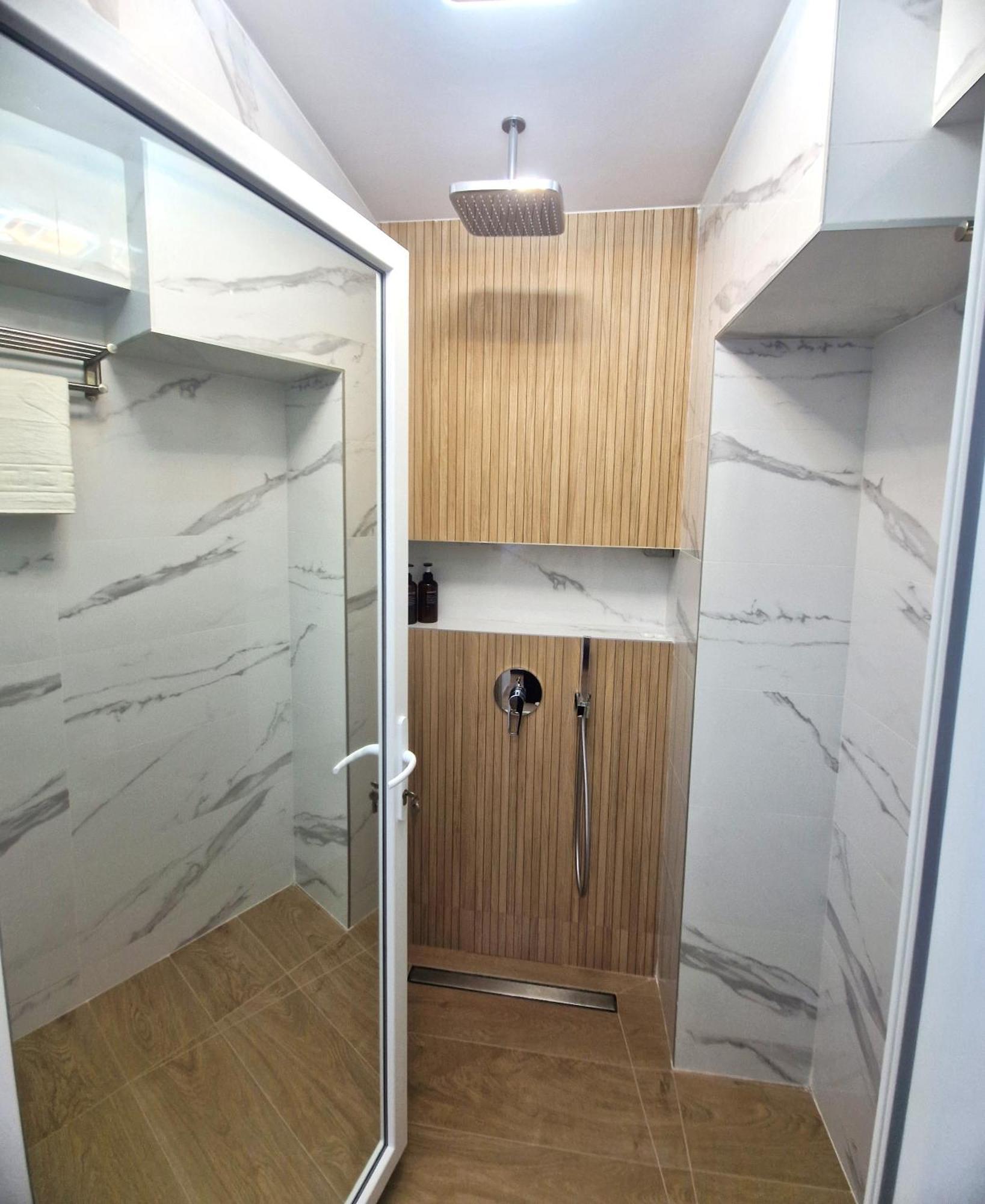 Ultracentral Luxury Apartament Curtea de Argeş Buitenkant foto