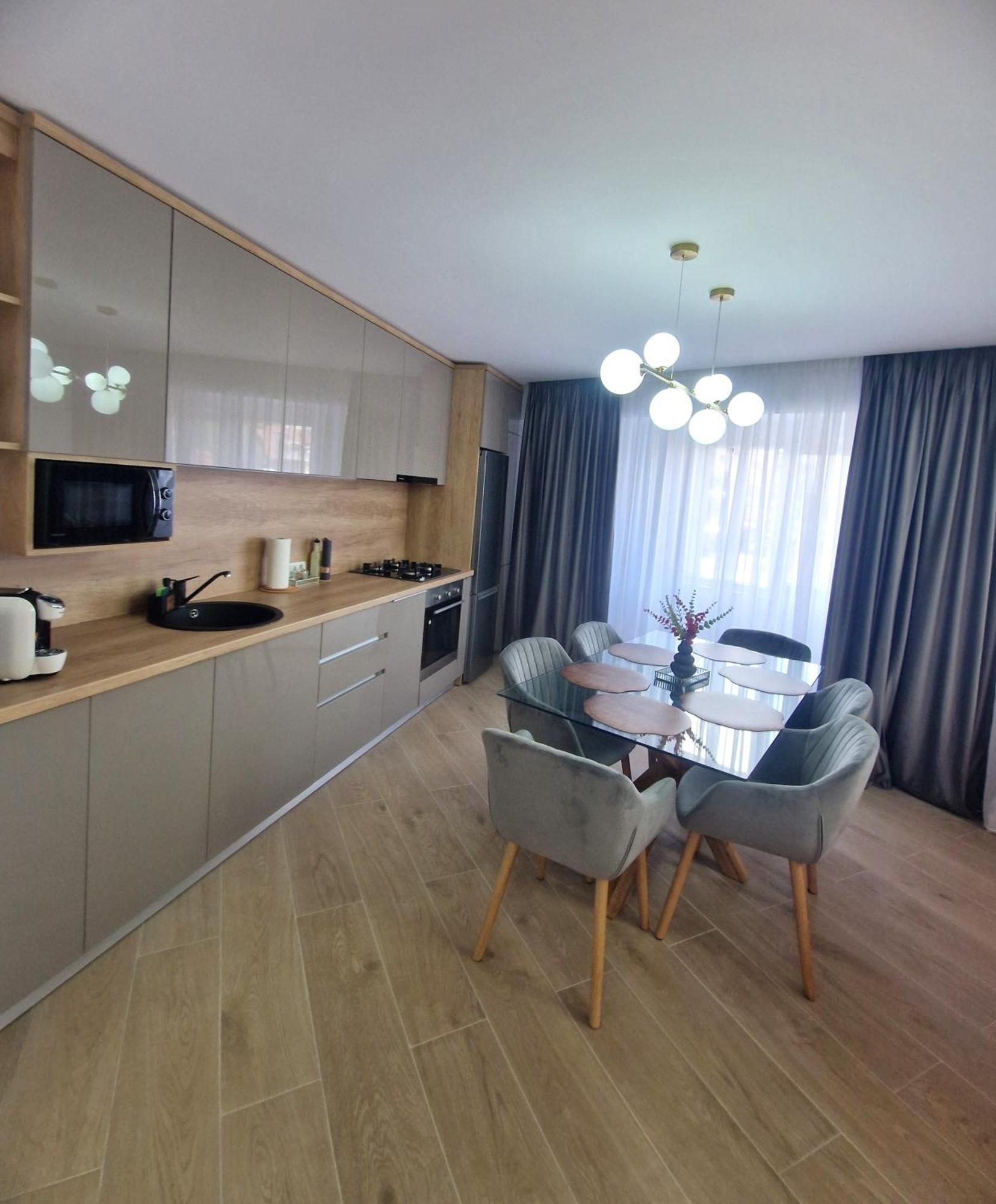 Ultracentral Luxury Apartament Curtea de Argeş Buitenkant foto